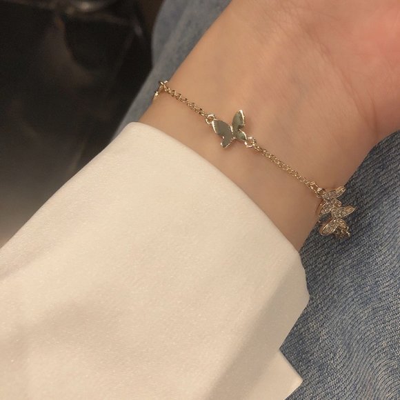 Golden Rhinestone Butterfly Bracelets - Picture 11 of 12